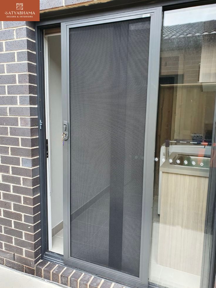 Pleated Door Mesh