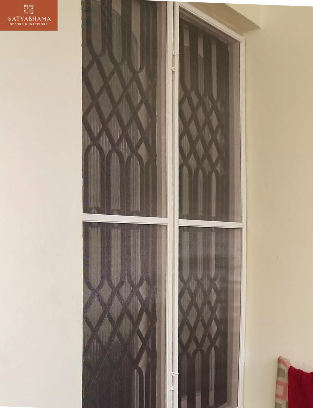 Magnetic Mesh Door